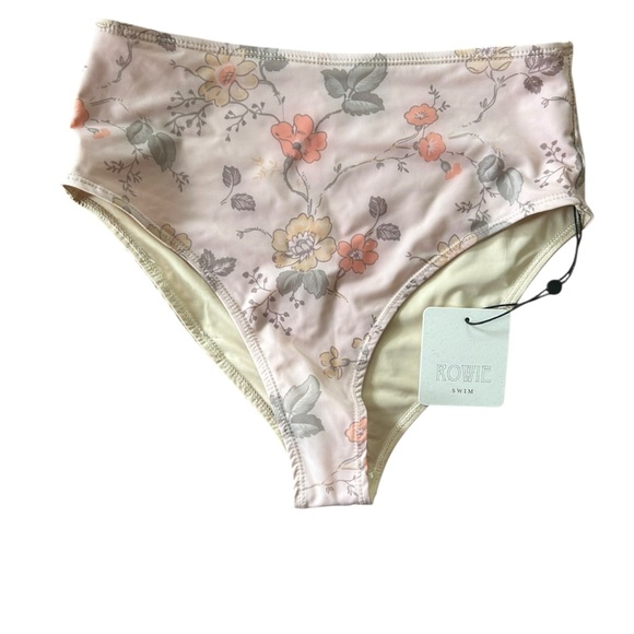Rowie the Label Holiday Bandeau and Brief
Blush Meadow Floral Bikini Set - Picture 2 of 8
